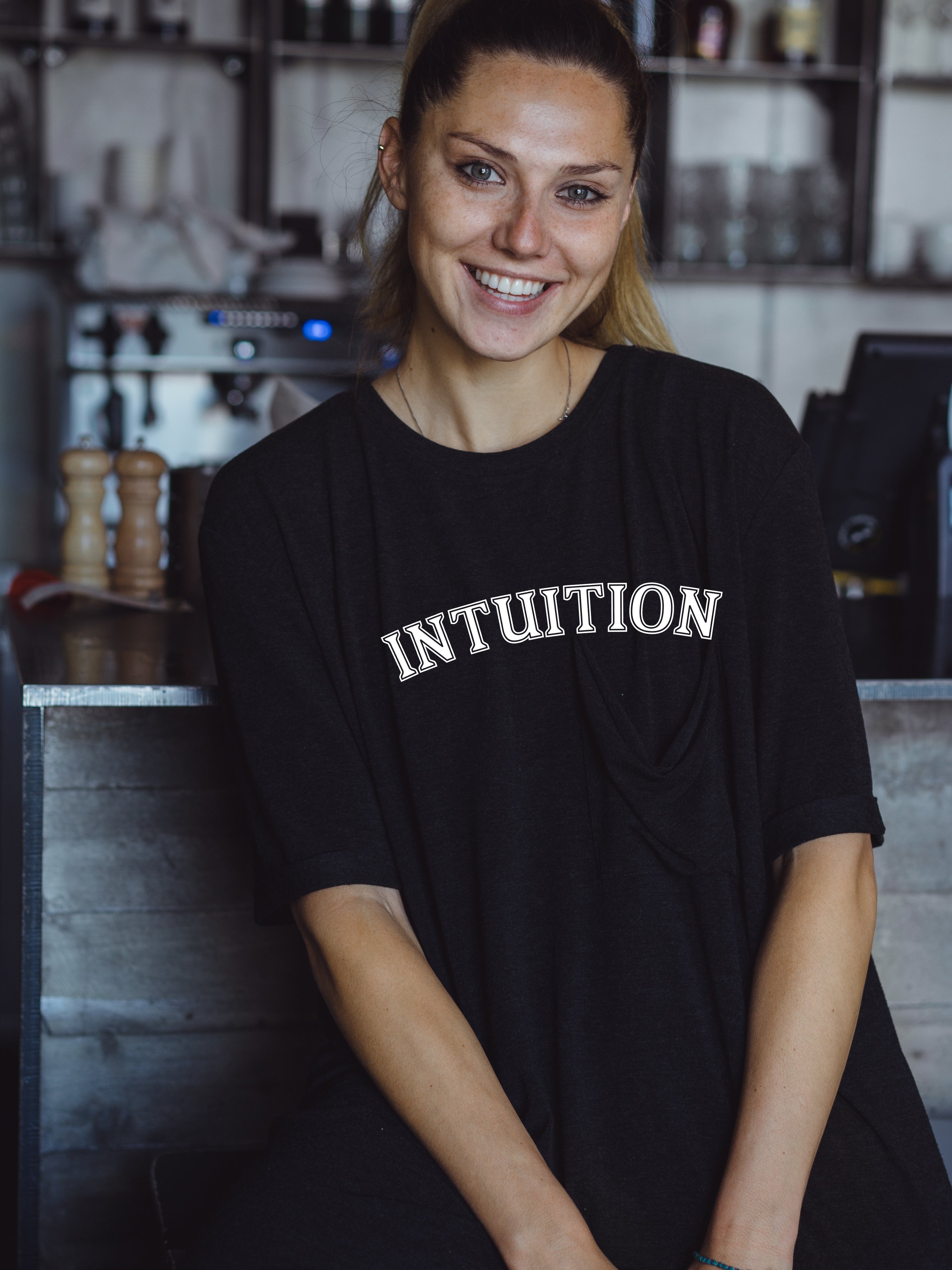 INTUITION - T-Shirt noir (taille unisexe)