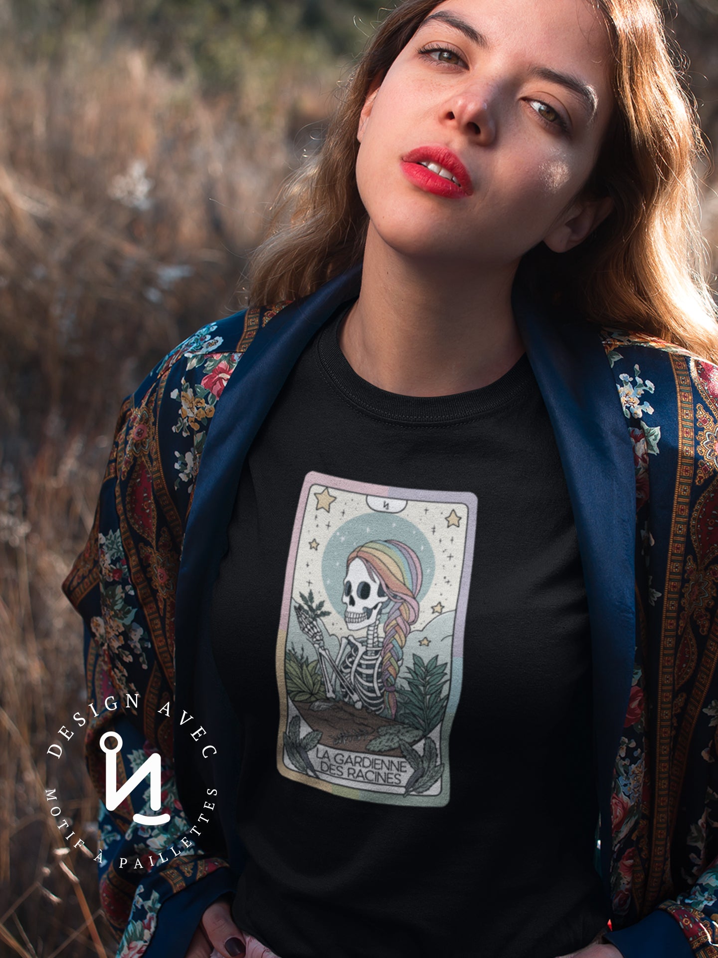 LA GARDIENNE DES RACINES - T-Shirt noir (taille unisexe)